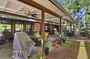 18600 Montpere Way, Saratoga, CA 95070 - Photo 25