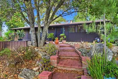 18600 Montpere Way, Saratoga, CA 95070 - Photo 5