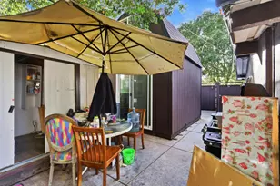 18600 Montpere Way, Saratoga, CA 95070 - Photo 23