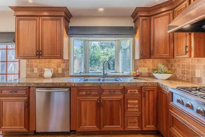 Los Laureles Ave, Salinas, CA 93901 - Photo 21