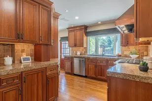 Los Laureles Ave, Salinas, CA 93901 - Photo 19