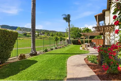 1965 Saint  Andrews Cir, Gilroy, CA 95020 - Photo 23