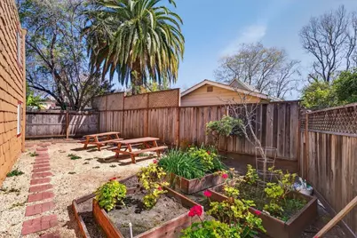 817 California St, Santa Cruz, CA 95060 - Photo 11