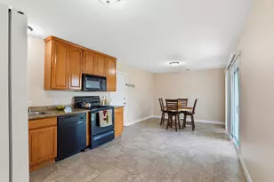 473 W Kavanagh Ave, Tracy, CA 95376 - Photo 7