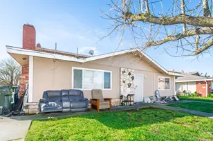10 Nedra Ct, Sacramento, CA 95822 - Photo 3