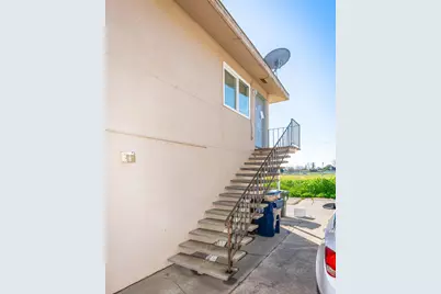10 Nedra Ct, Sacramento, CA 95822 - Photo 29