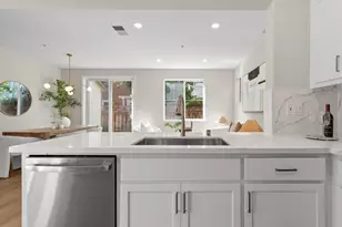 510 Sandlewood St, Menlo Park, CA 94025 - Photo 25