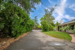18627 Ambleside Ln, Saratoga, CA 95070 - Photo 21