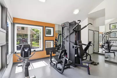 107 Monte Verano Ct, San Jose, CA 95116 - Photo 27
