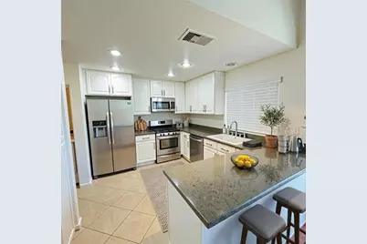 9233 Laguna Pointe Way, Elk Grove, CA 95758 - Photo 7