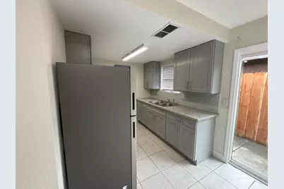 9561 Kelley Dr, Stockton, CA 95209 - Photo 13