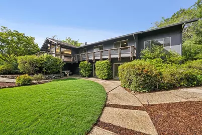 25845 Springhill Dr, Los Altos Hills, CA 94022 - Photo 47