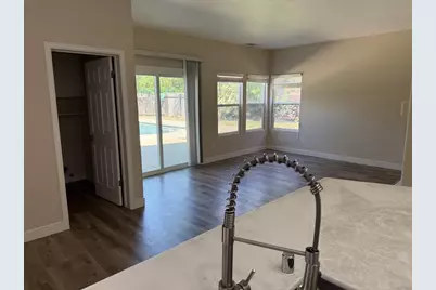 4117 E Haack Ct, Elk Grove, CA 95758 - Photo 9