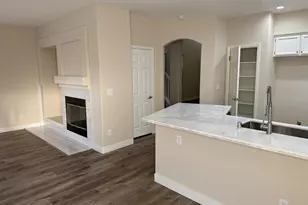 4117 E Haack Ct, Elk Grove, CA 95758 - Photo 5
