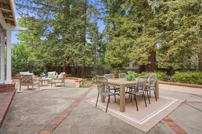 2136 Clayton Dr, Menlo Park, CA 94025 - Photo 27