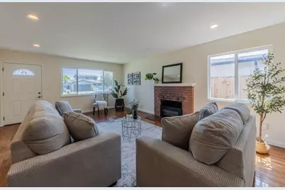 43 Saint Brendan Way, Salinas, CA 93906 - Photo 5