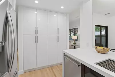 1350 Fairway Entrance Dr, San Jose, CA 95131 - Photo 19