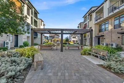 181 Waters Park Cir, San Mateo, CA 94403 - Photo 51