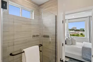 181 Waters Park Cir, San Mateo, CA 94403 - Photo 33