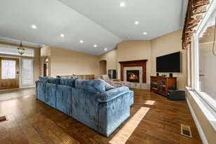303 Taryn Ct, Hollister, CA 95023 - Photo 13