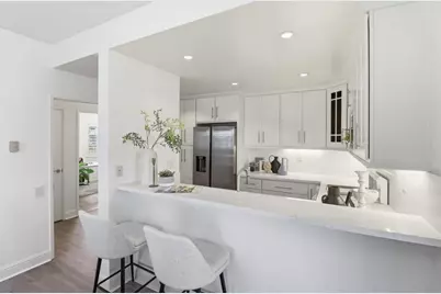 1054 Shoreline Dr, San Mateo, CA 94404 - Photo 13