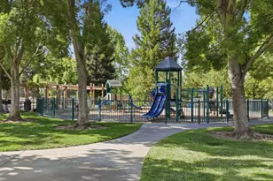 2521 Blairgowery Ct, Gilroy, CA 95020 - Photo 37