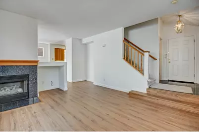 2287 Woodset Dr, San Jose, CA 95116 - Photo 11