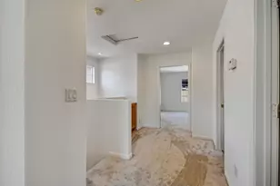 2287 Woodset Dr, San Jose, CA 95116 - Photo 25