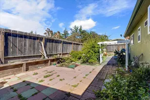 1855 Andrew Ct, Seaside, CA 93955 - Photo 13
