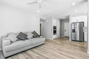 220 Waters Park Cir 101, San Mateo, CA 94403 - Photo 9
