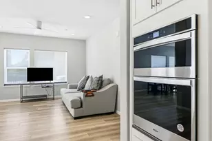 220 Waters Park Cir 101, San Mateo, CA 94403 - Photo 19