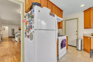 906 Bautista Dr, Salinas, CA 93901 - Photo 15