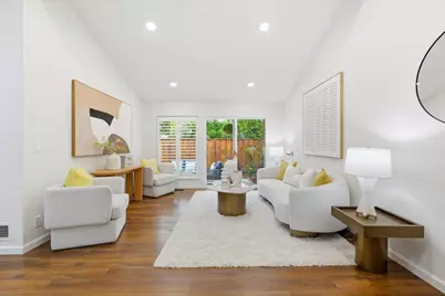 10893 Northfield Sq, Cupertino, CA 95014 - Photo 9