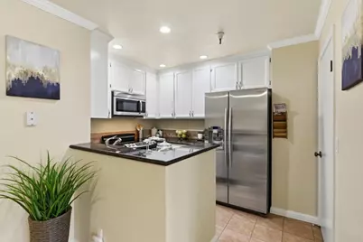 979 La Mesa Ter Apt D, Sunnyvale, CA 94086 - Photo 5
