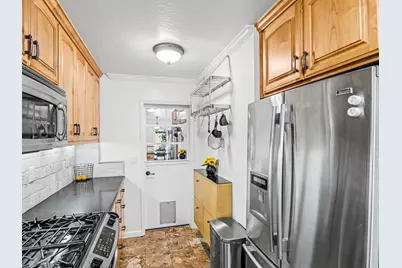 1310 Primavera St 109, Salinas, CA 93901 - Photo 5