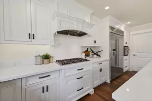 1510 Kingswood Dr, Hillsborough, CA 94010 - Photo 35