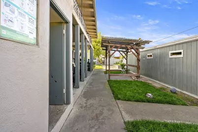 1799 Bradford Way, San Jose, CA 95124 - Photo 9