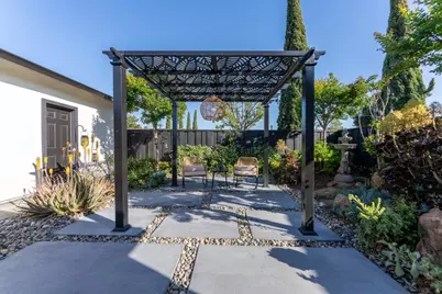 1825 Wilshire Blvd, San Jose, CA 95116 - Photo 39