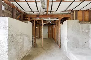 706 Central Ave, Hollister, CA 95023 - Photo 29