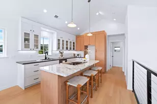 200 Columbus St, El Granada, CA 94018 - Photo 11