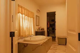1011 El Cerro Dr, Hollister, CA 95023 - Photo 17