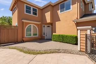 500 Birdsong St, Gilroy, CA 95020 - Photo 5