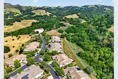 9060 Village View Pl, San Jose, CA 95135 - Photo 5