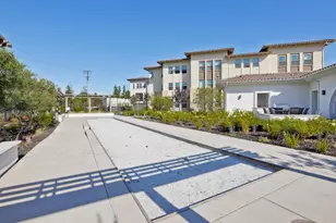 1071 Dewberry Pl 102, San Jose, CA 95131 - Photo 49