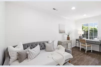699 Oregon Ave, Palo Alto, CA 94301 - Photo 17