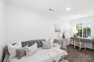699 Oregon Ave, Palo Alto, CA 94301 - Photo 17