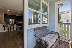 21 Tidal Wy, San Mateo, CA 94401 - Photo 7