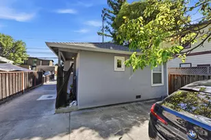 2115 University Ave, Mountain View, CA 94040 - Photo 43
