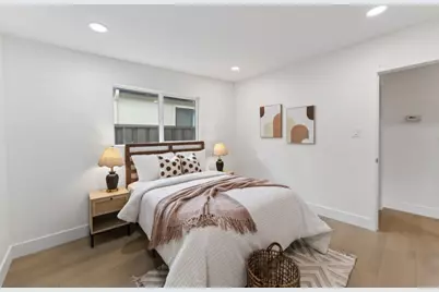 236 Lassen Ave, Mountain View, CA 94043 - Photo 15