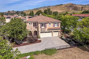 122 Piedmont Rd, Milpitas, CA 95035 - Photo 1